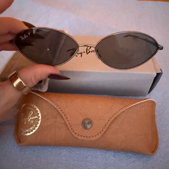 Ray-Ban Silver Cat-Eye Sunglasses - Picture 2 of 8